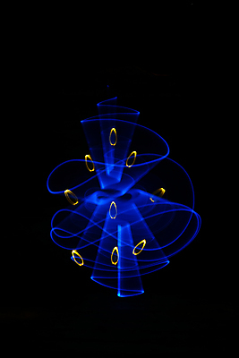 포토 JPG 해외이미지 모양 디자인 백그라운드 이동 패턴 곡선 일러스트 벽지 추상 미래 창조 미술 사람없음 그래픽 장식 파란색 빛 컬러풀 검은색 어둠 활발 에너지 램프 칼 역동적 네온 광 스타일 주도 카피스페이스 효과 해외일러스트 선 컬러 컨셉 무늬 문화예술 조명 공백 예절 파일형식 이미지허브