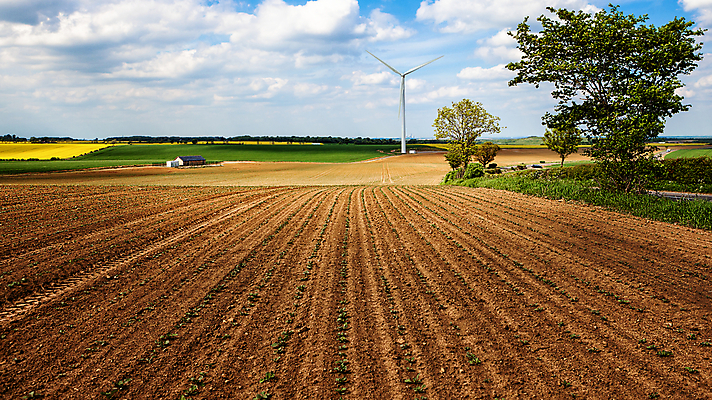 포토 JPG 해외이미지 밭 농업 자연 하늘 바람 풍경 사람없음 초록색 여름 파란색 농장 농경지 환경 힘 풍차 에너지 시골 땅 밭일 생태학 해외포토 자연요소 계절 교육 산업 컬러 날씨 생태계 파일형식 이미지허브