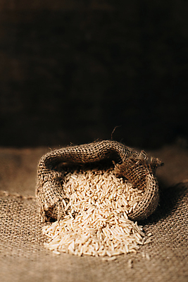 포토 JPG 해외이미지 식물 전통 음식 백그라운드 컨셉 농업 다이어트 재료 밥 건조 건강 식이요법 요리 씨앗 동양인 사람없음 세로 농장 갈색 쌓기 주방 식사 어둠 신선 낟알 삼베 유기농 자루 칼로리 섬유 흙더미 내추럴 논밭 단백질 생식 생태학 식용 채식주의자 탄수화물 슈퍼푸드 해외포토 웰빙 교육 산업 컬러 밭 모션 논 인종 흙 직물 채식 건강식품 영양소 파일형식 천_직물 더미 이미지허브