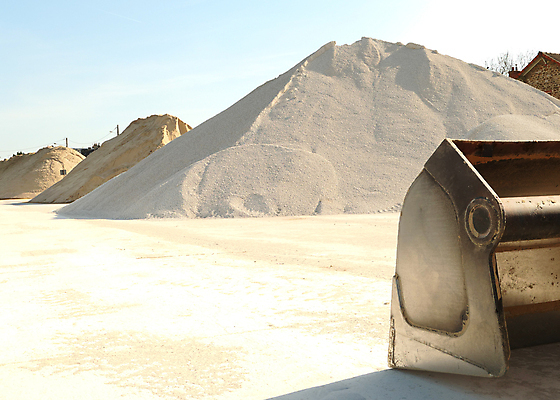 포토 JPG 해외이미지 직업 산업 모래 비즈니스 교통시설 사람없음 야외 쌓기 기계 흙 장비 건설현장 땅 굴착기 삽 무거움 공학 흙더미 개발 채석 콘크리트 해외포토 교육 교통 모션 건설업 중장비 무게 시설 파일형식 더미 이미지허브