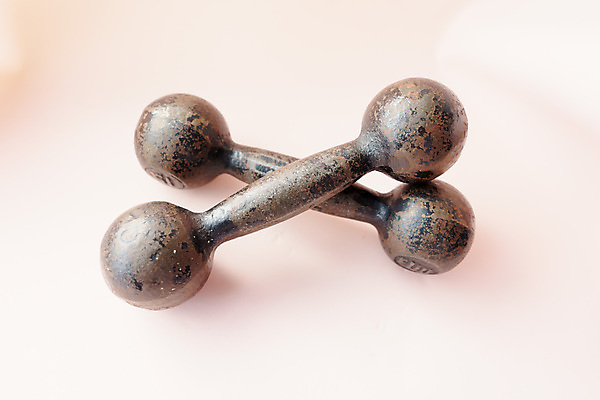 포토 JPG 해외이미지 모양 라이프스타일 스포츠 백그라운드 컨셉 신체 다이어트 근육 건강 사람없음 건물 운동 약 금속 검은색 힘 아령 장비 기차 흰색 무게 몸무게 보디빌딩 철 연습 측정 오브젝트 고민 체육관 에어로빅 파운드 무거움 고립 돌봄 리프팅 적자 철강 해외포토 건축물 감정 육상교통 컬러 돈 의학 모션 재질 대중교통 생활 헬스 춤 파일형식 이미지허브