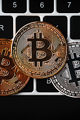 포토 JPG 해외이미지 실내 근접촬영 사람없음 금융 키보드 가상화폐 해외포토 뷰포인트 돈 내부 경제 파일형식 이미지허브