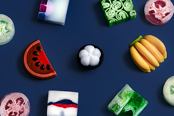 포토 JPG 해외이미지 수박 바나나 사람없음 파란색 하이앵글 남색 오브젝트 스파용품 망고스틴 바디케어 수제비누 핸드메이드 해외포토 뷰포인트 컬러 과일 스파 비누 파일형식 이미지허브