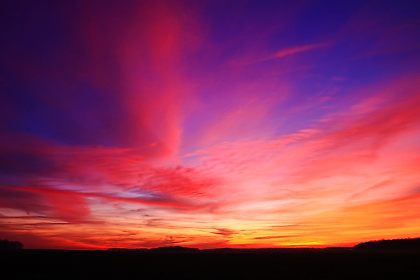 포토 JPG 해외이미지 백그라운드 오렌지 자연 하늘 아침 사람없음 빨간색 파란색 빛 컬러풀 노란색 일출 황혼 일몰 새벽 시골 야간 저녁 명상 웅장함 수평선 해외포토 주간 자연요소 컬러 과일 노을 생태계 파일형식 이미지허브