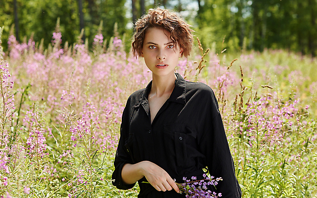 포토 JPG 해외이미지 식물 라이프스타일 손 공원 여자 꽃 행복 꽃다발 백그라운드 컨셉 꽃무늬 밭 자연 휴가 한명 사람 야외 초록색 파란색 컬러풀 뷰티 정원 맑음 보라색 봄 자유 벚꽃 흰색 개화 다발 허브 제비꽃 명상 라벤더 내추럴 블러 해외포토 1 계절 공공시설 감정 컬러 무늬 농업 날씨 생활 신체부위 생태계 파일형식 이미지허브