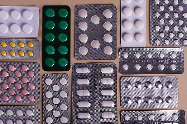 포토 JPG 해외이미지 산업 백그라운드 포장 건강 사람없음 치료 가로 컬러풀 알약 약 건강관리 고통 도움 열 바이러스 질병 약국 처방 팩 테라피 중독 조제 알레르기 돌봄 복용 진통제 치유 화학물질 항생제 해외포토 감정 컬러 컨셉 의학 모션 관리 뷰티 화장품 화학 만들기 파일형식 이미지허브