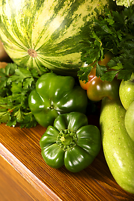 포토 JPG 해외이미지 잎 채소 과일 오이 수박 파슬리 근접촬영 사람없음 초록색 허브 양배추 나무배경 해외포토 식물 뷰포인트 컬러 백그라운드 파일형식 이미지허브