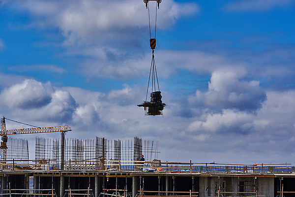 포토 JPG 해외이미지 외관 산업 비즈니스 건축양식 하늘 벽돌 새로움 아파트 주택 프레임 사람없음 탑 고층빌딩 블록 장비 도시 업무 재산 플랫 큼 땅 기중기 상업 상승 시멘트 공학 대출 개발 철강 콘크리트 해외포토 건축물 교육 건축 컨셉 빌딩 건물 금융 작업 중장비 크기 파일형식 이미지허브