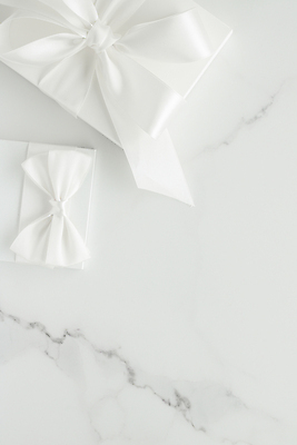 포토 JPG 해외이미지 리본 포장 사람없음 선물상자 흰색 오브젝트 대리석 해외포토 컬러 재료 선물 상자 파일형식 이미지허브