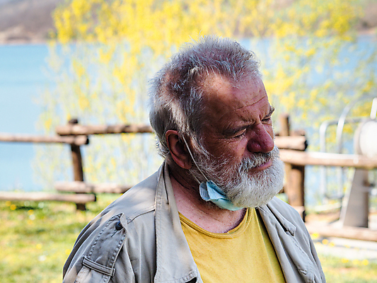 포토 JPG 해외이미지 나무 백인 1 라이프스타일 커플 응시 여자 남자 호수 여행 잎 자연 하늘 휴가 휴식 산 사랑 한명 사람 풍경 성인 야외 목재 초록색 여름 파란색 강 호흡 숲 은퇴 사진사 그림 옛날 해외포토 서양인 식물 시선 계절 감정 컬러 컨셉 재료 관계 생활 작가 생태계 파일형식 이미지허브