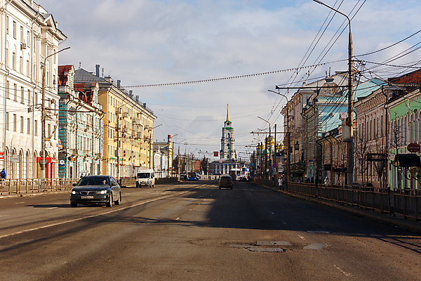 포토 JPG 해외이미지 도로 거리 사람없음 건물 햇빛 봄 전선 도시 메인 정사각형 러시아 주말 종탑 러시아인 옛날 해외포토 도형 서양인 건축물 계절 유럽 길 교통시설 태양 탑 파일형식 이미지허브