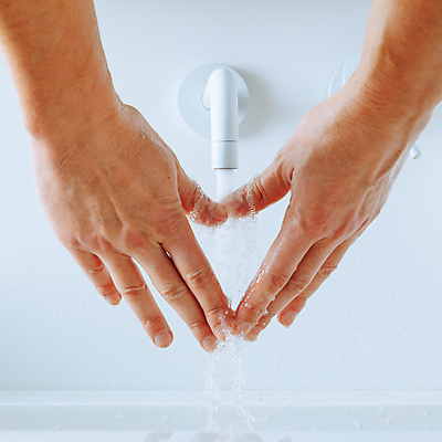 포토 JPG 해외이미지 모양 라이프스타일 손 백그라운드 컨셉 신체 추상 건강 병원 손바닥 사랑 사람 사람없음 물 빛 스파 기쁨 젖음 흐름 추위 욕실 흰색 하트 신선 작업 뜨거움 액체 개울 바이러스 떨어짐 보호 씻기 청소 믹서 순수 묘사 오브젝트 수도꼭지 위생관리 해외포토 자연요소 감정 컬러 무늬 의학 관리 생활 신체부위 강 청결 파일형식 이미지허브