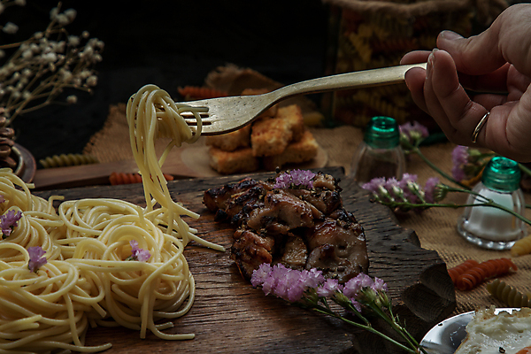 포토 JPG 해외이미지 전통 접시 디자인 꽃 문화 음식 백그라운드 재료 스파게티 요리 미술 동양인 사람없음 목재 장식 주방 식당 검은색 식사 저녁식사 치킨 신선 맛 강의 굽기 질감 레시피 점심식사 섞기 시나몬 전문 해외포토 나무 식물 식기 컬러 컨셉 문화예술 파스타 인종 상점 구이 닭고기요리 파일형식 이미지허브