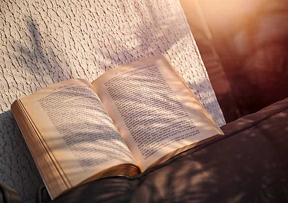 포토 JPG 해외이미지 라이프스타일 교육 종이 여유 여행 컨셉 휴가 휴식 이야기 취미 사람없음 야외 책 여름 스터디 독서 햇빛 맑음 자유 오픈 탈출 읽기 오브젝트 휴양지 문학 주말 흥미 해외포토 계절 감정 모션 날씨 생활 학습 태양 장소 파일형식 이미지허브