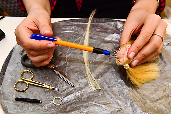 포토 JPG 해외이미지 모델 라이프스타일 손 디자인 옷 여자 문화 인형 백그라운드 손가락 주택 기술 사람 취미 사람없음 장식 컬러풀 장난감 머리 유행 검은색 기계 페인트 피규어 장비 공구 팔레트 제조 만들기 광택 주인 핸드메이드 스타일 해외포토 컬러 모션 건물 생활 신체부위 미니어처 도구 파일형식 이미지허브