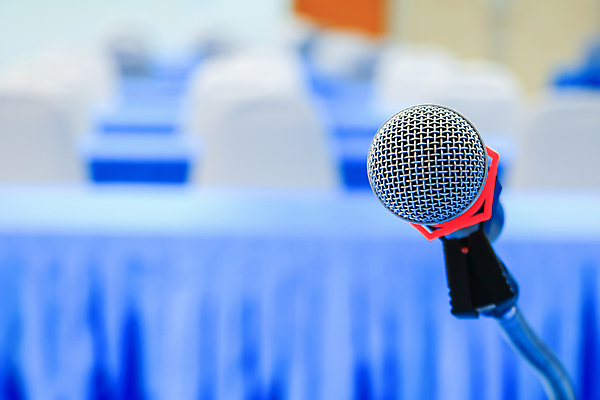 포토 JPG 해외이미지 직업 디자인 교육 음악 백그라운드 의자 비즈니스 통신 탁자 호텔 회의 실내 서기 사람없음 내부 컴퓨터 우주 금속 검은색 강사 콘서트 공연 방 장비 발표 강의 무선전화기 마이크 오브젝트 전자 오디오 일반 노래방 객석 세미나 지휘대 해외포토 컬러 음향기기 가구 모션 재질 숙소 문화예술 이벤트 전자제품 전화기 파일형식 이미지허브