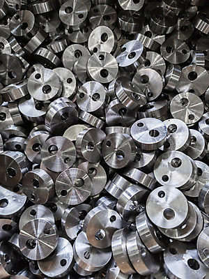 포토 JPG 해외이미지 산업 밭 부분 공장 표면 새로움 사람없음 빛 반사 쌓기 금속 공백 원형 구멍 괴짜 제조 작음 철 질감 공학 흙더미 깊이 되감기 똑같은 블러 실린더 철강 하드웨어 혼란 많음 해외포토 도형 교육 컨셉 농업 공업 모션 재질 컴퓨터 흙 크기 파일형식 더미 이미지허브