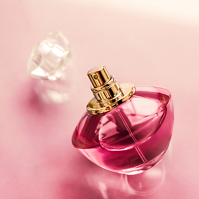 포토 JPG 해외이미지 실내 사람없음 뷰티 화장품 향수 향수병 브랜딩 세련 분홍색배경 해외포토 분홍색 백그라운드 내부 병_담는 파일형식 이미지허브