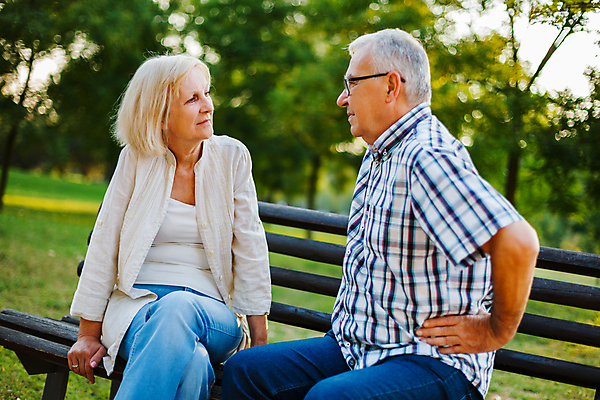 포토 JPG 해외이미지 백인 라이프스타일 커플 응시 공원 여자 남자 벤치 자연 건강 피곤 대화 설명 사람 앉기 성인 야외 두명 금발 햇빛 봄 우정 고통 백발 은퇴 고민 불만 요통 이슈 증상 해외포토 서양인 헤어스타일 시선 계절 공공시설 감정 컨셉 의자 관계 모션 말하기 생활 친구 태양 생태계 허리통증 파일형식 이미지허브