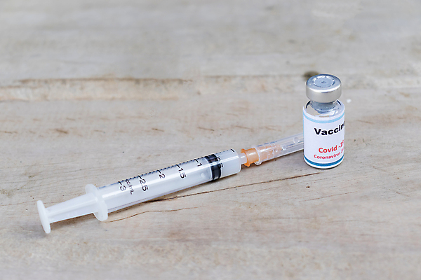 포토 JPG 해외이미지 안경 과학 백그라운드 유리병 건강 병원 주사기 사람없음 치료 약 건강관리 장비 의사 흰색 액체 실험실 바이러스 보호 질병 약국 오브젝트 슛 주사약 테라피 고립 돌봄 복용 예방접종 전염병 해외포토 잡화 컬러 컨셉 의학 의료기기 모션 병_용기 실험 관리 뷰티 의료진 접종 파일형식 이미지허브