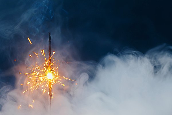 포토 JPG 해외이미지 폭죽 불꽃놀이 사람없음 빛 반짝임 축하 연기 연소 스파클라 해외포토 컨셉 모션 놀이 파일형식 이미지허브