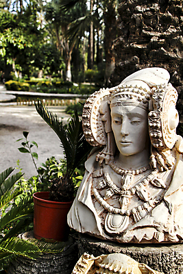 포토 JPG 해외이미지 식물 여자 종이 문화 조각 여행 건축양식 선인장 손바닥 미술 사람 사람없음 야외 야자수 햇빛 조각상 뷰티 환경 정원 쪽지 가시 역사 스페인 원예 날카로움 배지 고고학 석회암 스페인어 알리칸테 완전 해외포토 나무 손 교육 건축 유럽 컨셉 문화예술 취미 태양 조형물 암석 파일형식 이미지허브