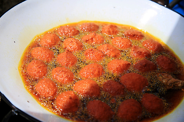 포토 JPG 해외이미지 전통 접시 음식 공 새우 거리 요리 사람없음 식사 저녁식사 튀김 먹기 점심식사 브라질사람 해외포토 식기 모션 갑각류 파일형식 이미지허브