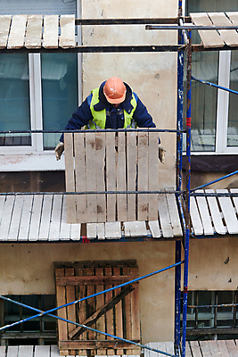 포토 JPG 해외이미지 직업 디자인 산업 벽 건축양식 하늘 노동자 주택 프레임 안전 사람없음 야외 건물 목재 탑 금속 장비 도시 가운 업무 재산 수리 보호 널 헬멧 준비 뼈대 공학 발판 국회 개발 건축업자 복원 설치 수목 지원 프로젝트 해외포토 나무 건축물 옷 교육 건축 컨셉 재료 재질 금융 작업 보호장비 파일형식 이미지허브