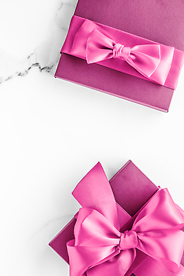 포토 JPG 해외이미지 리본 실내 사람없음 선물상자 상자 오브젝트 흰배경 대리석 해외포토 백그라운드 재료 선물 내부 흰색 파일형식 이미지허브