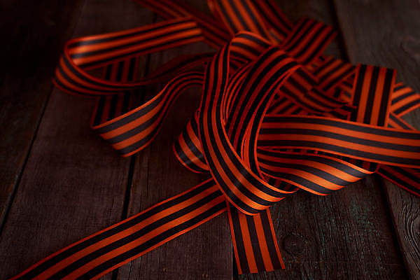 포토 JPG 해외이미지 감정 별 리본 지구 사람없음 빨간색 기쁨 튤립 축하 9 날짜 큼 5월 심볼 전쟁 육군 질서 애국심 소비에트 전국 필승 해외포토 자연요소 꽃 컬러 컨셉 군대 숫자 예절 우승 크기 파일형식 이미지허브