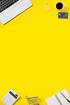 포토 JPG 해외이미지 종이 커피 비즈니스 사람없음 컵 노트북 하이앵글 쇼핑백 펜 다이어리 쇼핑카 계산기 신용카드 지갑 노란배경 카피스페이스 해외포토 식기 음료 뷰포인트 백그라운드 가방 문구용품 금융 전자제품 쇼핑 필기구 노란색 사무용품 카트 공백 장비 파일형식 이미지허브