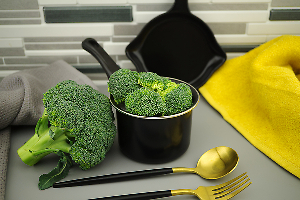 포토 JPG 해외이미지 식물 라이프스타일 접시 음식 백그라운드 포크 컨셉 농업 다이어트 채소 재료 자연 건강 요리 사람없음 초록색 물 주방 숟가락 식사 저녁식사 샐러드 흰색 신선 맛 냄비 브로콜리 준비 상쾌 유기농 양배추 날것 성분 내추럴 점심식사 생식 숙성 채식주의자 비건 해외포토 자연요소 식기 웰빙 감정 산업 컬러 수저 생활 솥 생태계 채식 파일형식 이미지허브