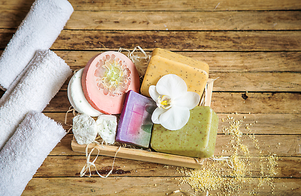 포토 JPG 해외이미지 사람없음 하이앵글 수건 오브젝트 스파용품 바디케어 수제비누 입욕소금 해외포토 뷰포인트 위생용품 스파 미용용품 소금 비누 파일형식 이미지허브