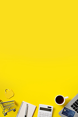 포토 JPG 해외이미지 종이 커피 비즈니스 사람없음 컵 노트북 하이앵글 쇼핑백 펜 다이어리 쇼핑카 계산기 신용카드 노란배경 카피스페이스 해외포토 식기 음료 뷰포인트 백그라운드 가방 문구용품 금융 전자제품 쇼핑 필기구 노란색 사무용품 카트 공백 장비 파일형식 이미지허브