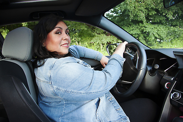 포토 JPG 해외이미지 라이프스타일 긴머리 여자 도로 여유 여행 창문 교통시설 자동차 한명 웃음 안전 사람 내부 재킷 운전 추위 자유 기둥 바퀴 운전사 치아 핸들 스포츠카 팔 굴곡 진짜 해외포토 직업 1 헤어스타일 건축 감정 길 육상교통 교통 컨셉 모션 표정 생활 신체부위 외투 소화기관 시설 파일형식 이미지허브