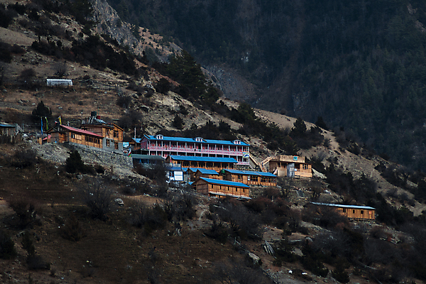 포토 JPG 해외이미지 공원 아시아 벽 여행 백그라운드 자연 하늘 호텔 산 사람없음 야외 파란색 강 마을 식당 계곡 트래킹 하이킹 오두막 순환 네팔 호스텔 히말라야 해외포토 공공시설 나라 컬러 모션 숙소 레저 상점 생태계 파일형식 산맥 이미지허브