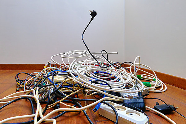 포토 JPG 해외이미지 산업 과학 넥타이 무선통신 사람없음 장식 전자제품 머리 금속 웹 재활용 에너지 전선 콘센트 호주 엉킴 얽힘 폐기물 연결 플라스틱 잼 매듭 과거 미로 고무 망사 충전 고립 구식 해외포토 잡화 컨셉 인터넷 통신 재질 신체부위 직물 소스_음식 오세아니아 쓰레기 친환경 파일형식 이미지허브