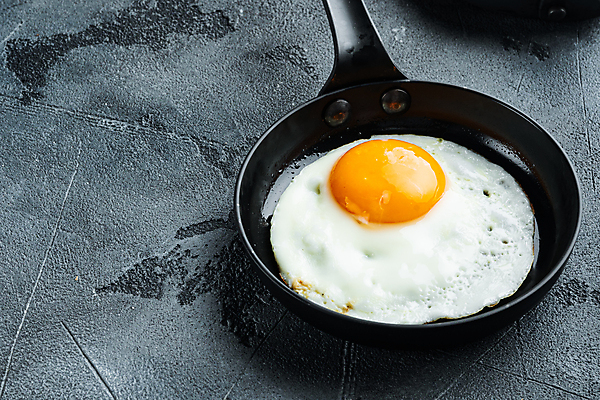 포토 JPG 해외이미지 음식 사람없음 계란 프라이팬 계란프라이 계란요리 해외포토 주방용품 요리 알 파일형식 이미지허브