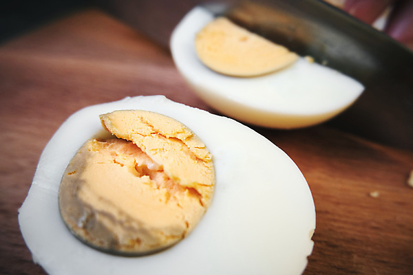 포토 JPG 해외이미지 손 여자 음식 다이어트 재료 손가락 자연 부활절 건강 요리 사람없음 목재 농장 갈색 노란색 주방 계란 치킨 껍질 흰색 신선 그룹 칼 아침식사 상품 자르기 먹기 유기농 날것 칼로리 내추럴 고립 깨짐 단백질 밭일 암탉 핸드메이드 해외포토 나무 웰빙 기념일 컬러 컨셉 농업 모션 사람 신체부위 알 식사 닭 암컷 생태계 닭고기요리 영양소 파일형식 이미지허브