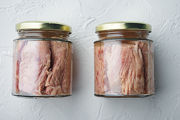 포토 JPG 해외이미지 음식 조각 재료 육류 어류 사람없음 캔 참치 해산물 준비 흰배경 통조림 병조림 해외포토 백그라운드 식재료 수중동물 흰색 파일형식 이미지허브