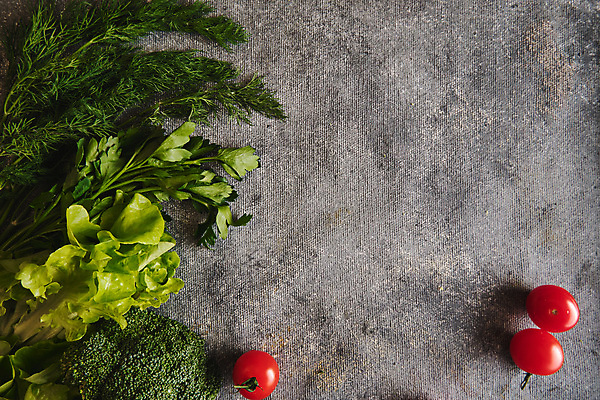 포토 JPG 해외이미지 라이프스타일 그릇 디자인 계절 산업 음식 백그라운드 이동 컨셉 다이어트 토마토 채소 재료 탁자 건강 마늘 요리 사람 사람없음 목재 초록색 컬러풀 주방 요리사 식사 저녁식사 어둠 당근 샐러드 시골 신선 칼 수프 정상 자르기 먹기 향신료 준비 유기농 양배추 슬라이스 내추럴 채식주의자 비건 해외포토 나무 직업 식기 웰빙 컬러 가구 모션 뿌리채소 생활 채식 향미료 파일형식 이미지허브