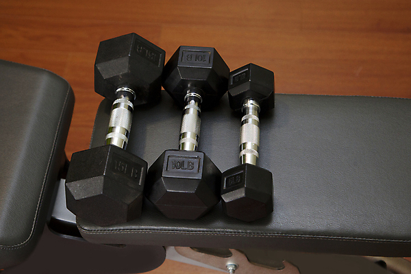 포토 JPG 해외이미지 라이프스타일 스포츠 벤치 바닥 주택 실내 건강 3 사람없음 목재 빛 운동 금속 검은색 힘 아령 장비 회색 몸무게 작음 보디빌딩 철 연습 클럽 시작 체육관 리프트 역도 파운드 무거움 신발장 줄서기 철강 회원 해외포토 나무 컬러 돈 의자 재료 모션 재질 내부 건물 생활 헬스 무게 크기 파일형식 이미지허브