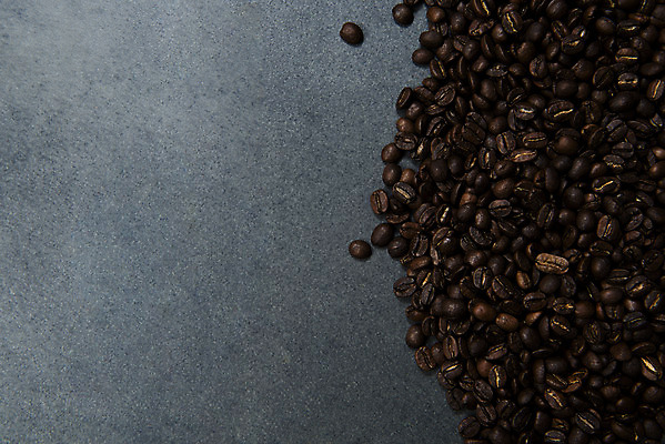 포토 JPG 스튜디오촬영 커피 회색배경 실내 사람없음 하이앵글 카페 원두 오브젝트 쏟아짐 플랫레이 국내포토 음료 뷰포인트 백그라운드 모션 내부 상점 회색 플랫 파일형식