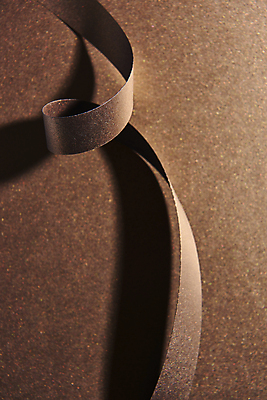 포토 JPG 스튜디오촬영 리본 종이 백그라운드 프레임 실내 사람없음 갈색 공백 오브젝트 질감 플랫레이 카피스페이스 2025년 트렌드컬러 국내포토 모카무스 컬러 내부 플랫 연도 파일형식