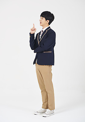 포토 JPG 스튜디오촬영 전신 학생 응시 교육 남자 교복 남학생 손가락 청소년 실내 한명 서기 누끼 사람 옆모습 10대 팔짱 십대라이프스타일 한국인 흰배경 긍정적 십대남자한명만 남고생 국내포토 1 라이프스타일 손 시선 옷 감정 뷰포인트 백그라운드 모션 고등학생 동양인 내부 흰색 남자한명만 십대남자만 파일형식