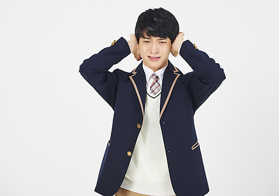 포토 JPG 스튜디오촬영 학생 교육 남자 교복 남학생 청소년 실내 한명 서기 누끼 사람 상반신 앞모습 10대 십대라이프스타일 한국인 슬픔 분노 찡그림 귀막기 흰배경 부정적 울상 십대남자한명만 남고생 국내포토 1 라이프스타일 옷 감정 뷰포인트 백그라운드 모션 고등학생 표정 동양인 손짓 내부 흰색 남자한명만 십대남자만 파일형식