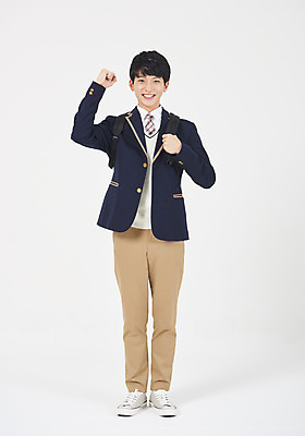 포토 JPG 스튜디오촬영 전신 학생 응시 교육 남자 교복 남학생 청소년 실내 한명 서기 미소 누끼 사람 앞모습 10대 손들기 십대라이프스타일 파이팅 주먹 한국인 자신감 즐거움 흰배경 긍정적 십대남자한명만 남고생 국내포토 1 라이프스타일 시선 옷 감정 뷰포인트 백그라운드 모션 고등학생 표정 동양인 내부 흰색 남자한명만 십대남자만 파일형식