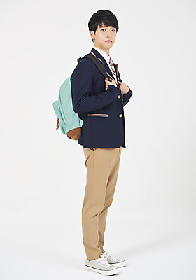 포토 JPG 스튜디오촬영 전신 학생 응시 교육 남자 교복 남학생 청소년 책가방 실내 피곤 한명 서기 누끼 사람 옆모습 10대 십대라이프스타일 한국인 좌절 흰배경 부정적 시무룩 십대남자한명만 남고생 국내포토 1 라이프스타일 시선 옷 감정 뷰포인트 백그라운드 컨셉 가방 모션 고등학생 표정 동양인 내부 흰색 남자한명만 십대남자만 파일형식