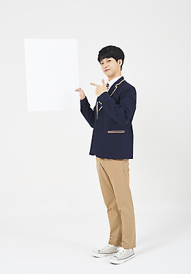 포토 JPG 스튜디오촬영 전신 학생 배너 응시 교육 남자 교복 남학생 청소년 안내 사각프레임 광고판 실내 한명 서기 미소 들기 누끼 사람 옆모습 10대 십대라이프스타일 한국인 가리킴 흰배경 추천 긍정적 십대남자한명만 남고생 국내포토 1 라이프스타일 시선 옷 감정 뷰포인트 백그라운드 모션 고등학생 프레임 알림판 표정 동양인 손짓 내부 사각형 흰색 판 남자한명만 십대남자만 파일형식