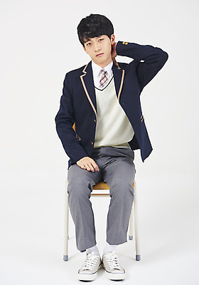 포토 JPG 스튜디오촬영 전신 학생 응시 교육 남자 교복 남학생 의자 교실 청소년 스트레스 실내 피곤 한명 누끼 사람 앉기 앞모습 10대 십대라이프스타일 고통 한국인 잡기 흰배경 뒷목 목통증 무기력 십대남자한명만 남고생 국내포토 1 라이프스타일 시선 옷 감정 뷰포인트 가구 백그라운드 컨셉 학교 모션 고등학생 동양인 내부 흰색 목 남자한명만 십대남자만 파일형식